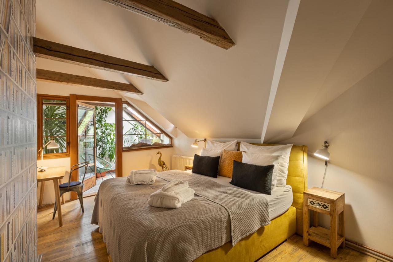 Apartamento Bohemian Chic 2 Bedroom 2 Bathroom Loft With Hanging Chair