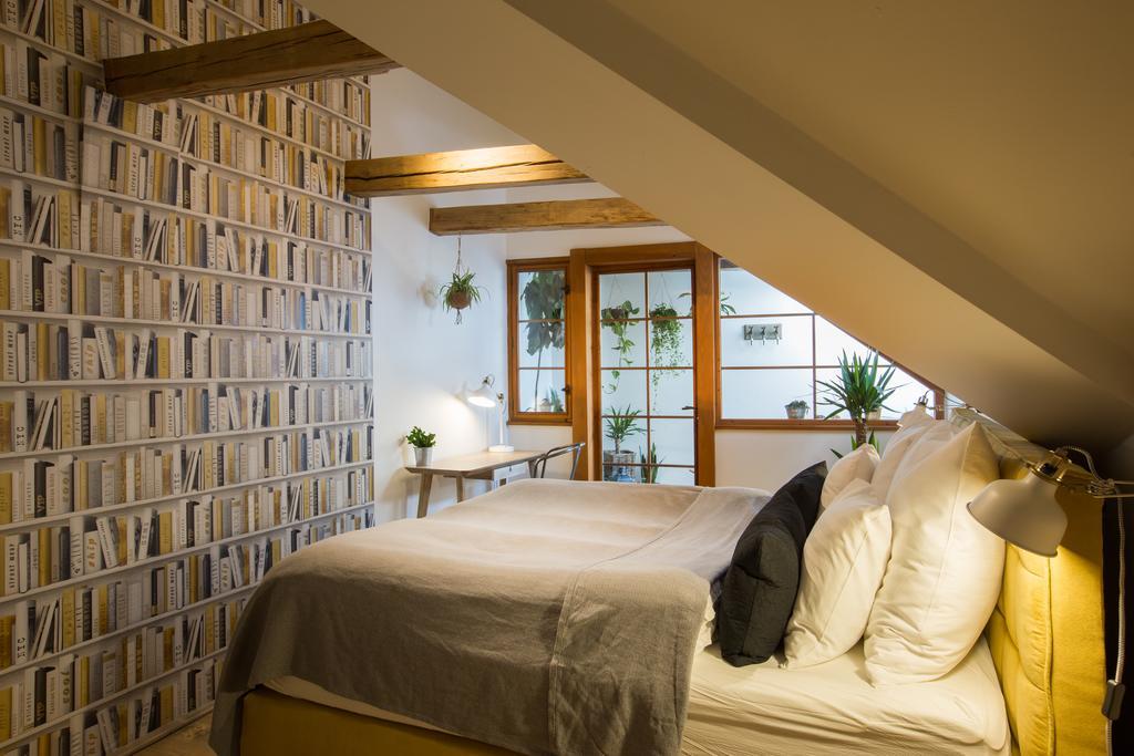 Apartamento Bohemian Chic 2 Bedroom 2 Bathroom Loft With Hanging Chair Praga