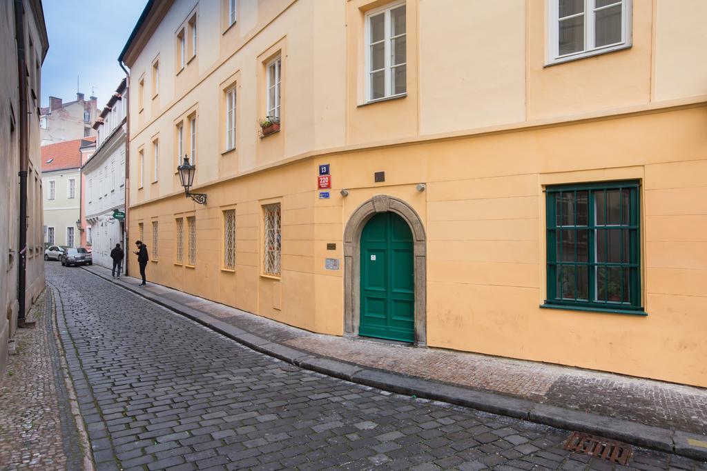Bohemian Chic 2 Bedroom 2 Bathroom Loft With Hanging Chair Apartment Prague