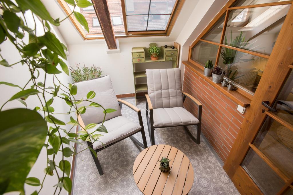 Bohemian Chic 2 Bedroom 2 Bathroom Loft With Hanging Chair Apartment Prague